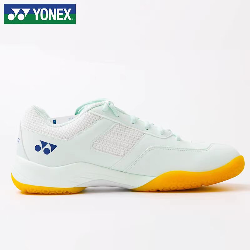 ヨネックス バドミントンシューズ SHB220CR 快適で通 - Badminton Yonex のレビューと価格
