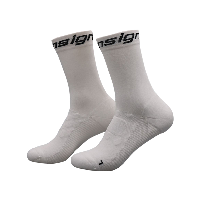 プロサイクリングスポーツ用ソックス バスケットボールやバドミ - Ankle Support Badminton のレビューと価格